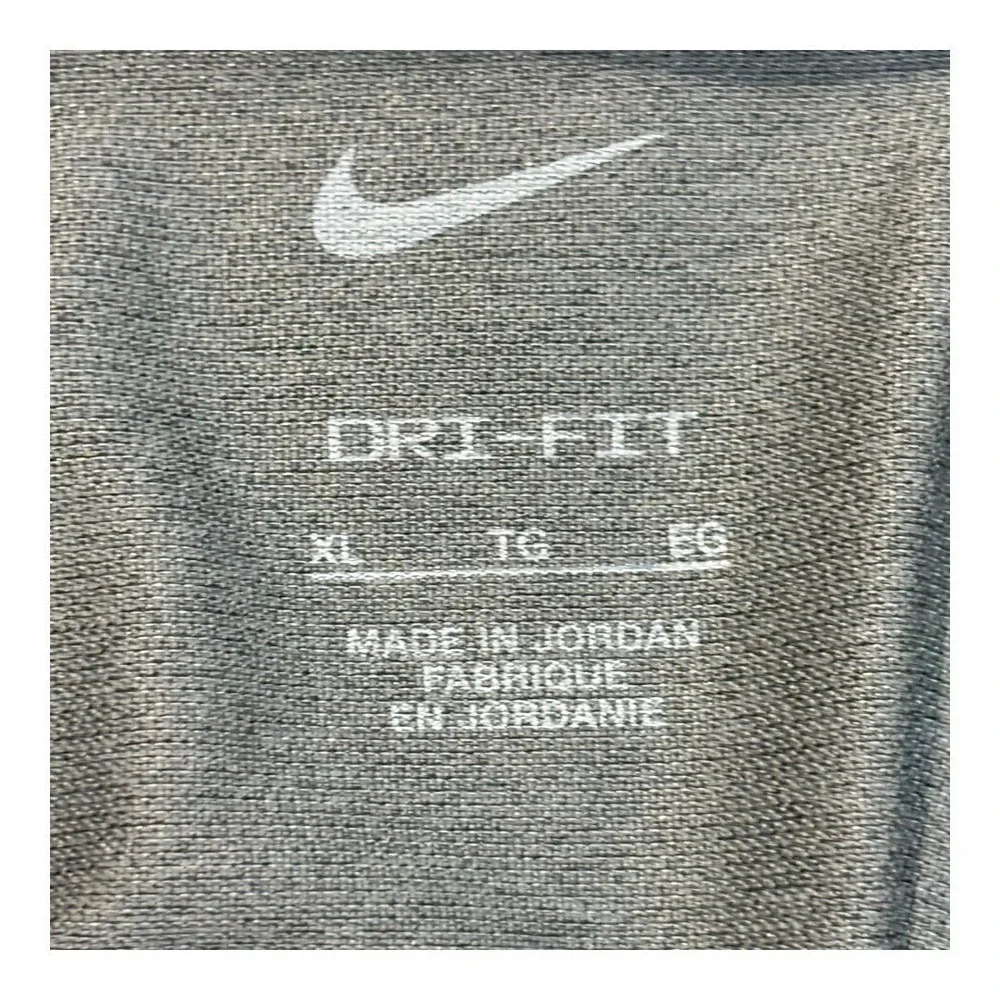 Nike Pro Dri-FIT Quarter‎ Zip Pullover Mens XL Gray Mock Neck Long Sleeve Active